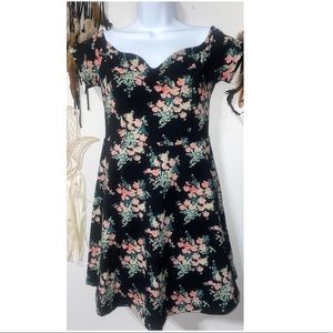 Express Sweetheart Floral Dress